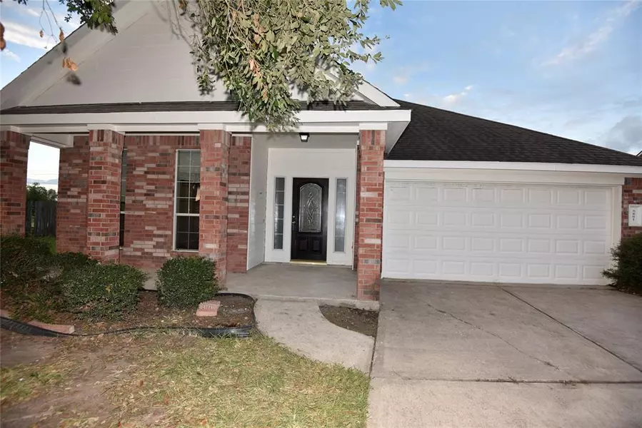 5801 Vineyard Hill DR, Pearland, TX 77581