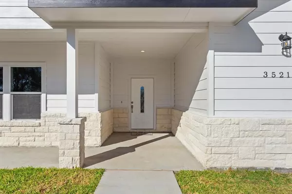 Houston, TX 77051,3521 Sunbeam ST