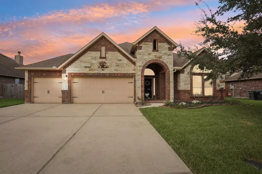 11923 Eagle Ridge Dr, Dayton, TX 77535