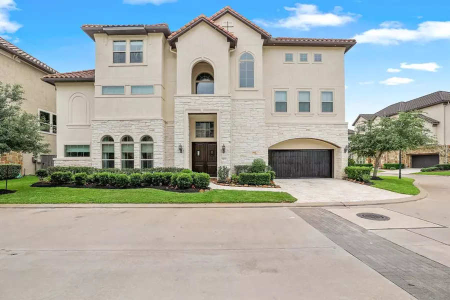 913 Amelia ST, Sugar Land, TX 77478