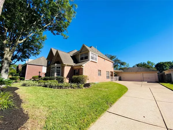 4006 Walnut Pond DR, Houston, TX 77059