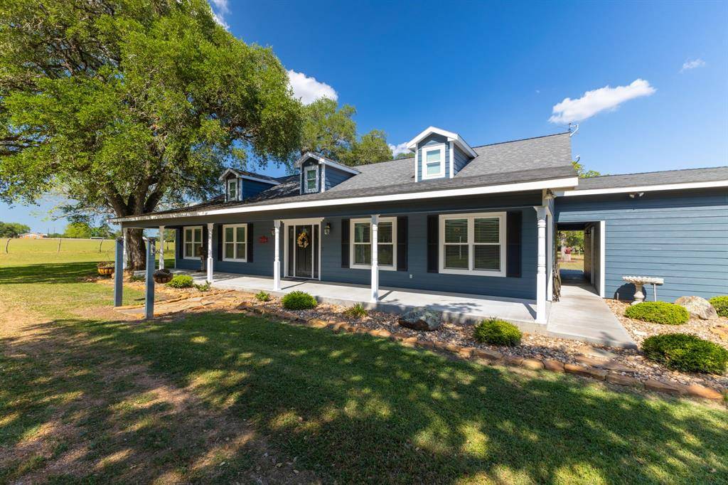 Schulenburg, TX 78956,1847 County Road 248