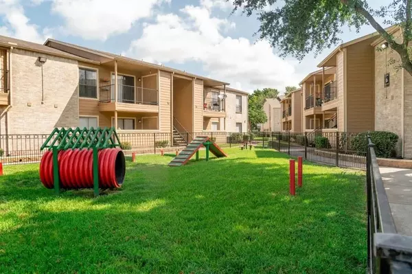 515 S Bender AVE #207, Humble, TX 77338