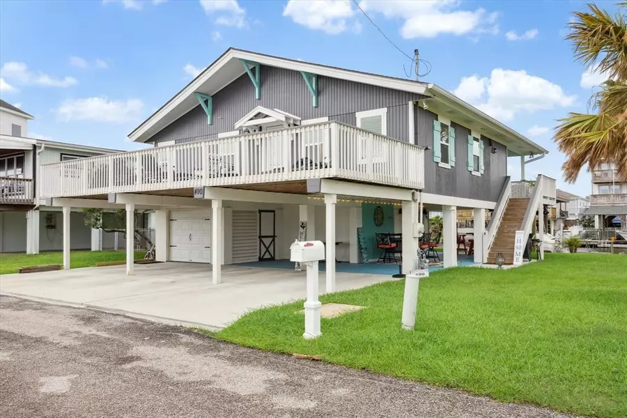 490 Pompano ST, Bayou Vista, TX 77563