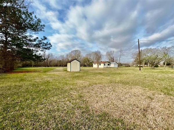 128 County Road 2344,  Dayton,  TX 77535