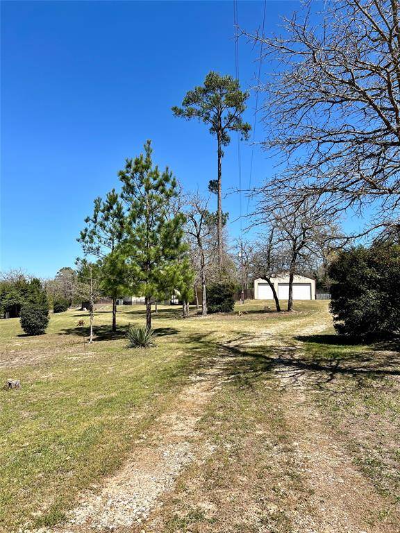 Bastrop, TX 78602,472 Pine Tree LOOP