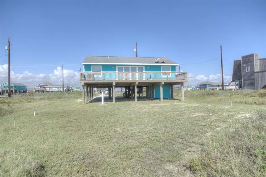 4426 Blue Water Hwy, Freeport, TX 77541