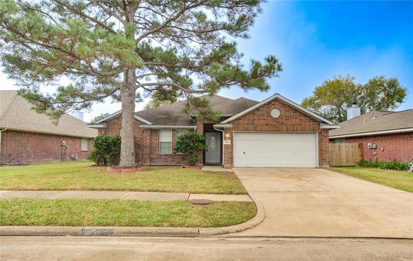 22615 Holly Lake DR, Katy, TX 77450