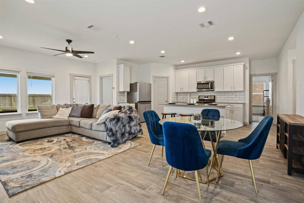 Rosharon, TX 77583,1219 Minerals LN