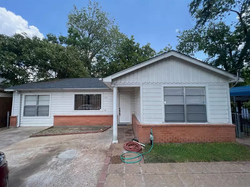 1205 Bunton ST, Houston, TX 77009