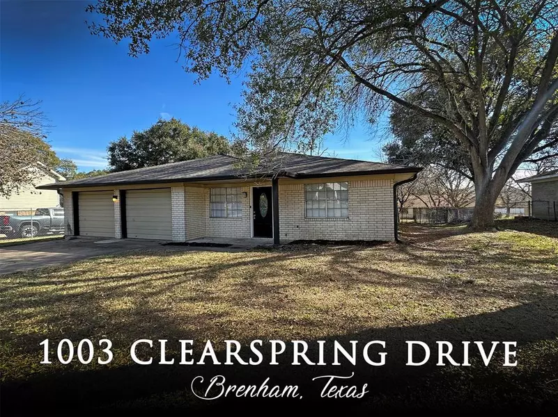 1003 Clearspring DR, Brenham, TX 77833