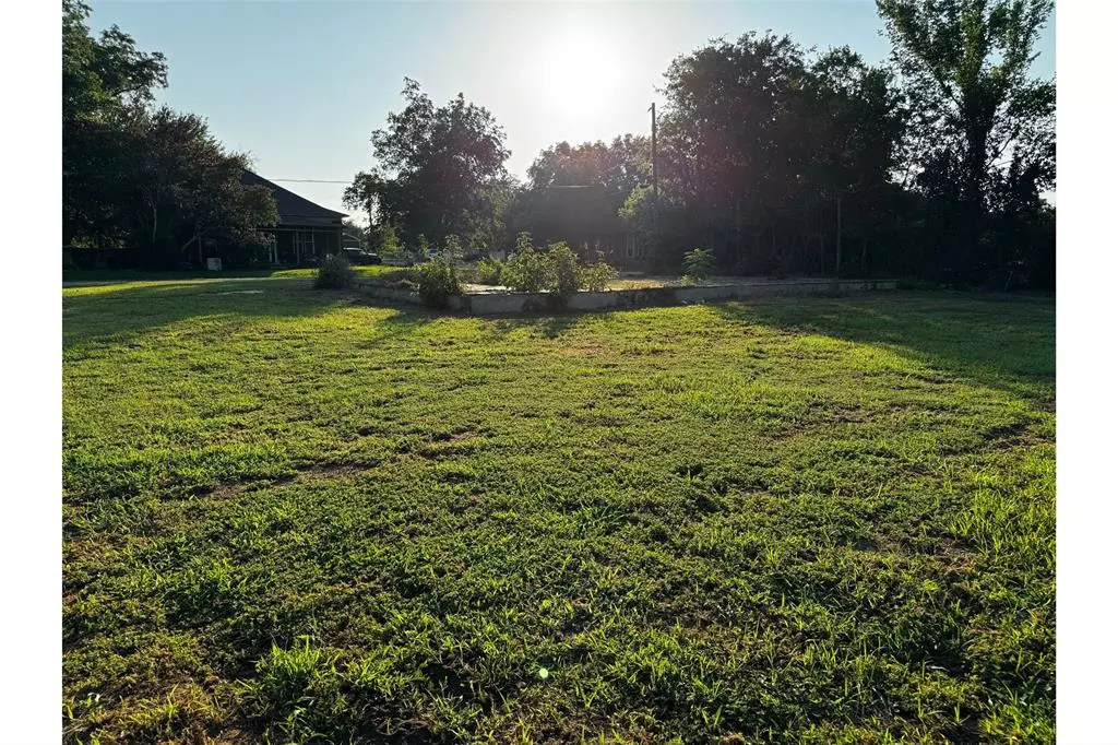 Lexington, TX 78947,Lot 2 - 320 Douglass ST