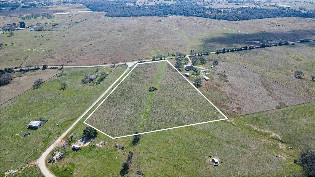 5199 Wilcox LN, Bryan, TX 77808