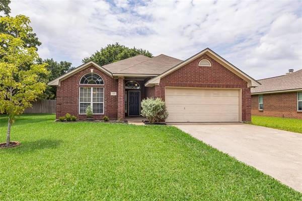 1803 Song Sparrow LN, College Station, TX 77845