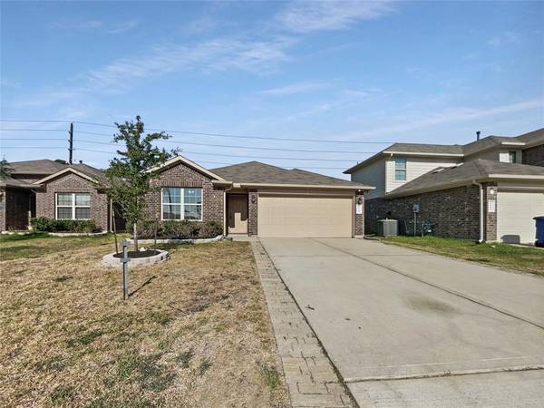 1211 Nuevo Carrasco LN, Channelview, TX 77530