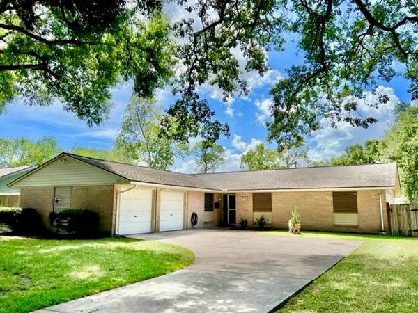 1715 Bonanza RD, Houston, TX 77062