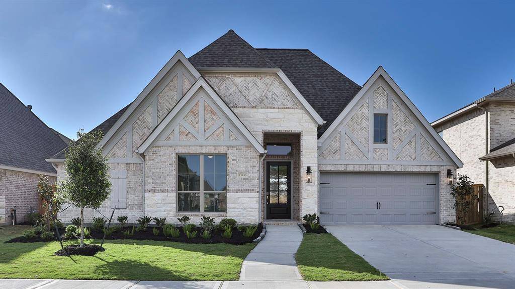 11935 Greenwood DR, Mont Belvieu, TX 77523