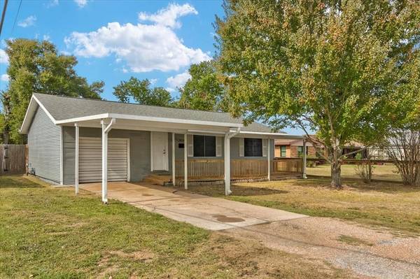 Nederland, TX 77627,2924 Avenue A