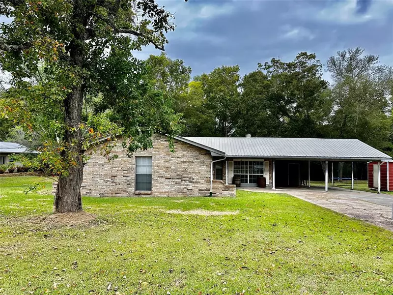 14008 Main Street, Chester, TX 75936