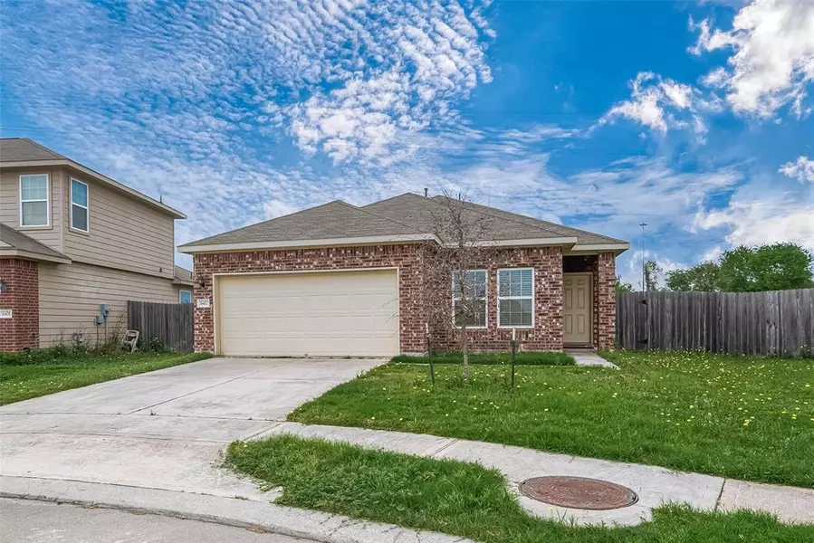 16402 Royal Galway DR, Houston, TX 77073