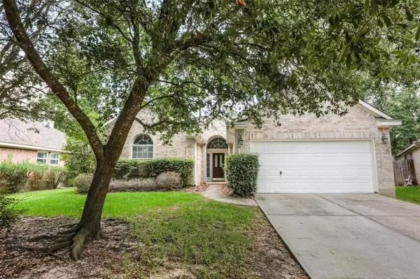 39 N Merryweather CIR, The Woodlands, TX 77384