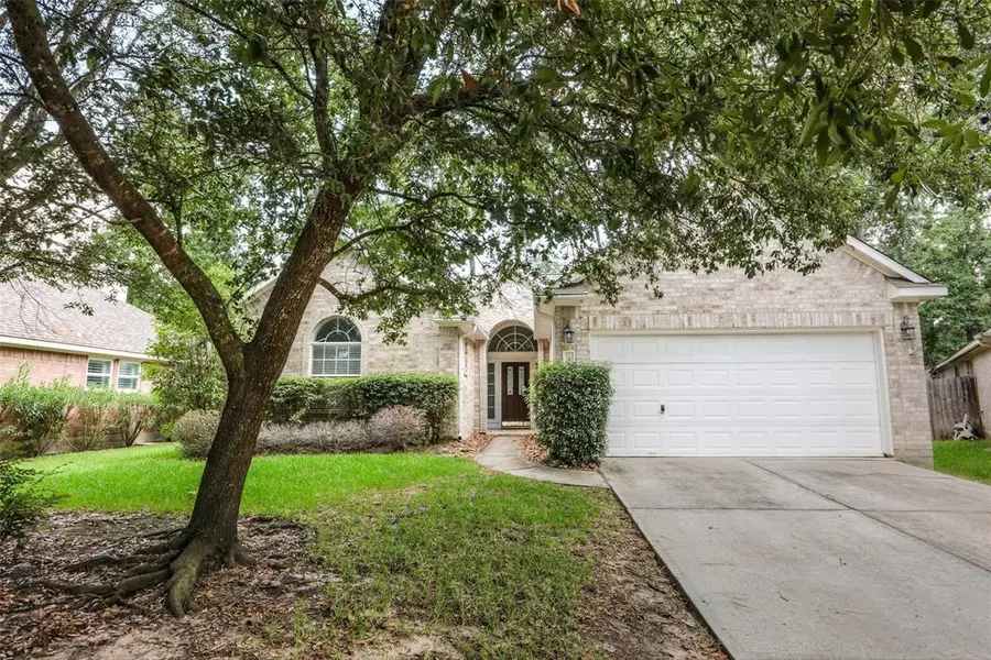 39 N Merryweather CIR, The Woodlands, TX 77384