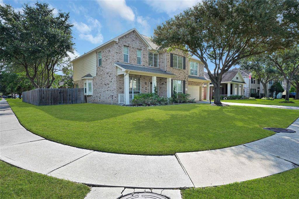 936 Lilac Pointe,  League City,  TX 77573