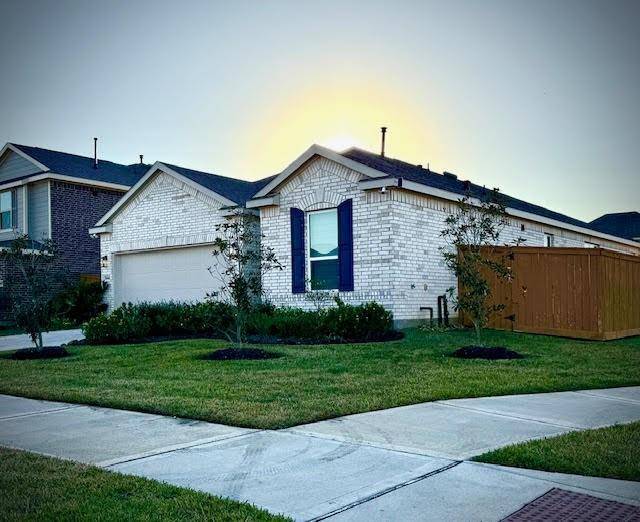 10402 Sherwin Pass DR, Rosharon, TX 77583