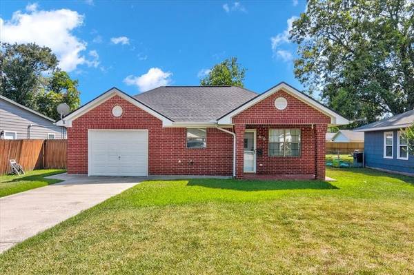 616 S 9th ST,  Nederland,  TX 77627