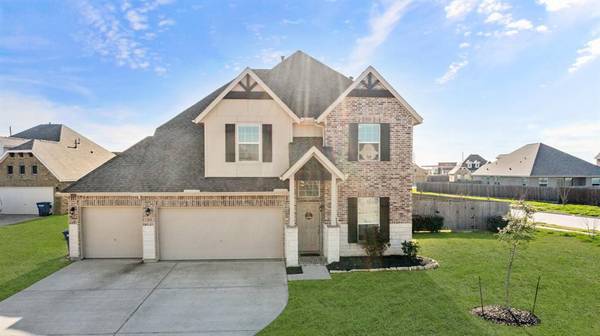 202 San Gabriel DR, Baytown, TX 77523