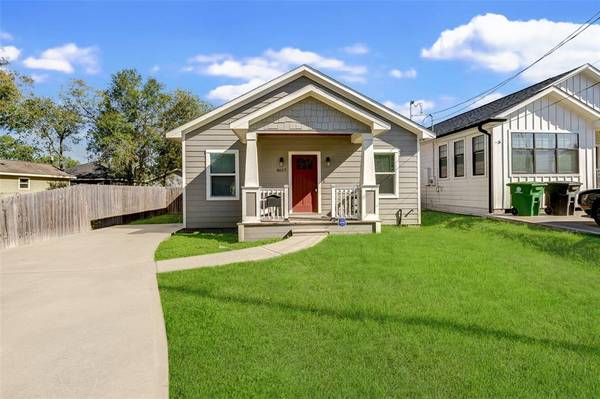 8617 Dosia ST, Houston, TX 77051