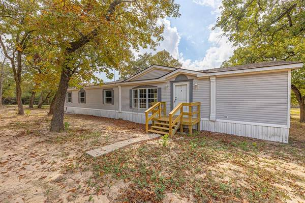 3508 S County Road 481, Centerville, TX 75833