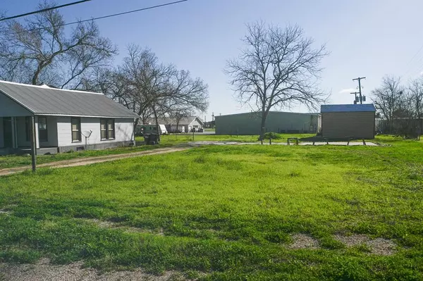 Weimar, TX 78962,507 South Saint Andrews ST