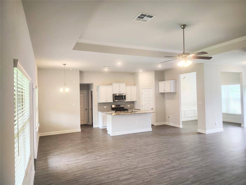 Angleton, TX 77515,7 Greystone CT