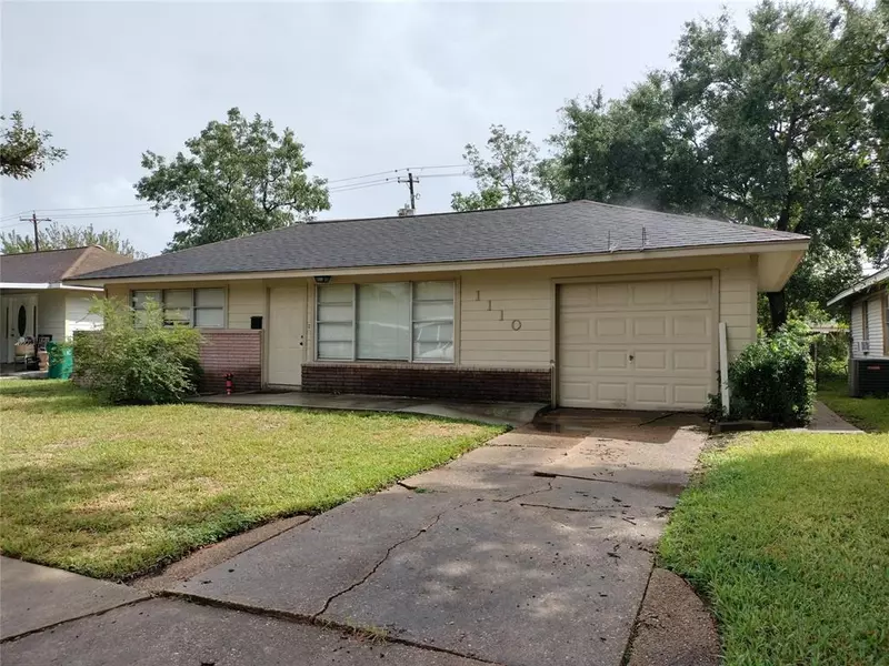 1110 Gary AVE, Pasadena, TX 77502