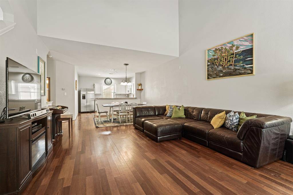 Houston, TX 77003,2911 Clay ST