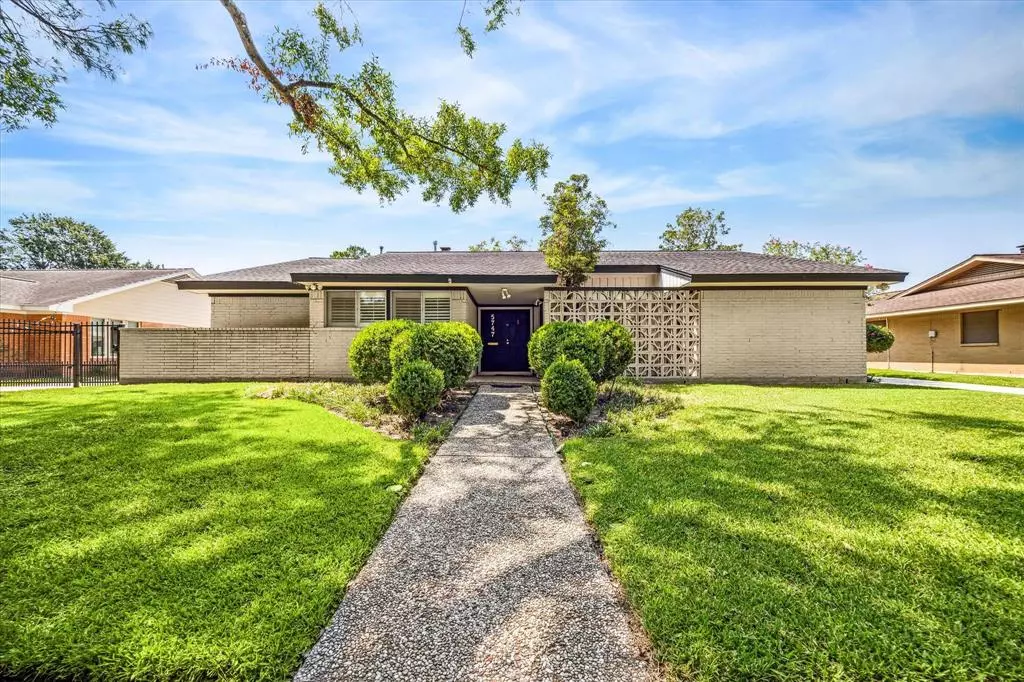 Houston, TX 77096,5747 Jason ST