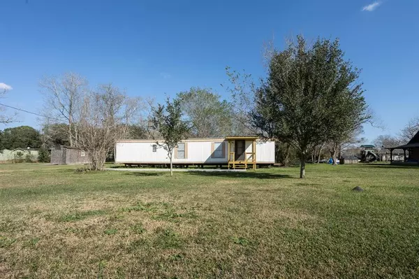 10643 County Road 583,  Alvin,  TX 77511