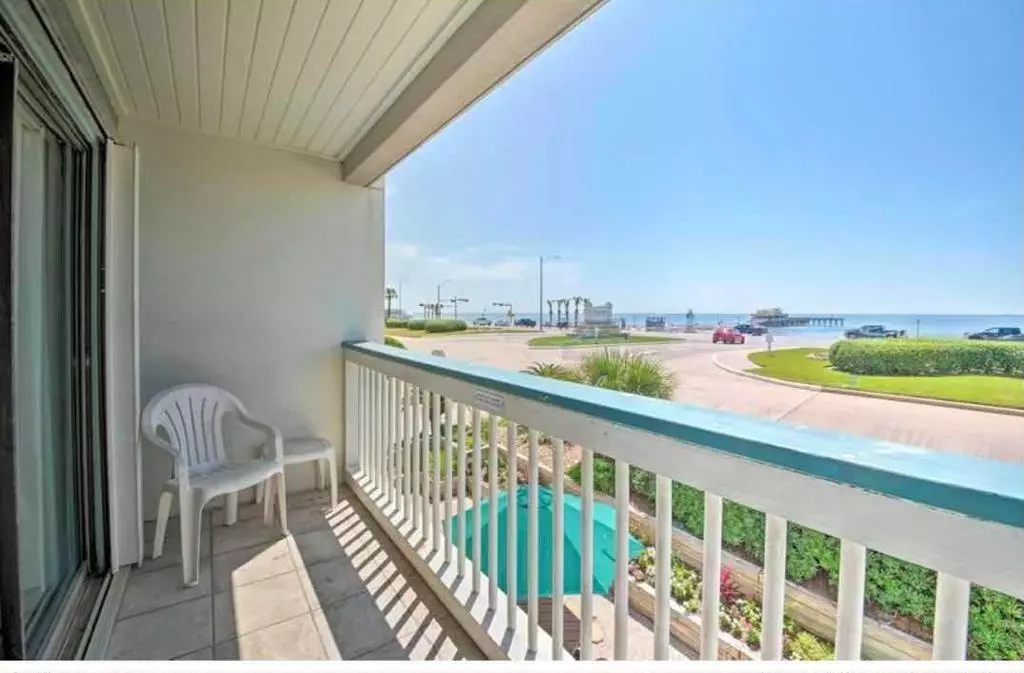 Galveston, TX 77551,6102 Seawall BLVD #153