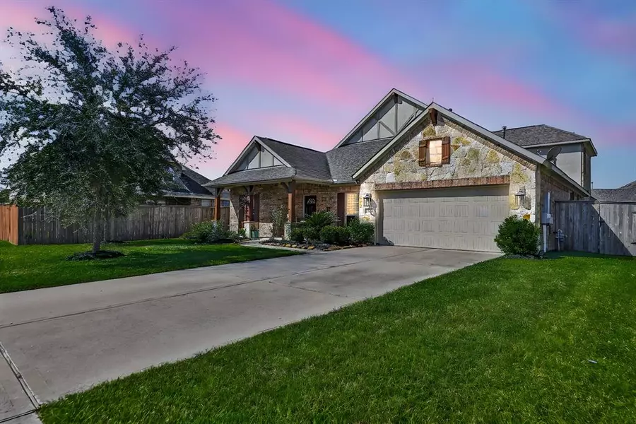 2324 Vineyard Terrace LN, League City, TX 77573