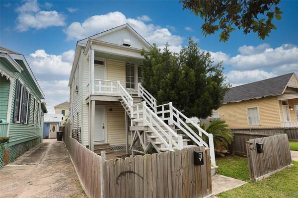 3616 Avenue M 1/2, Galveston, TX 77550