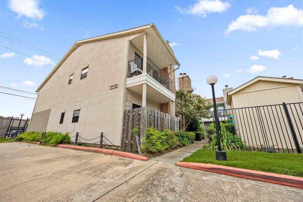 Houston, TX 77057,1818 Augusta DR #36