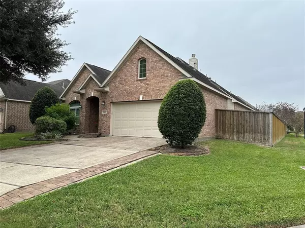 Pearland, TX 77581,2402 E Tuschman