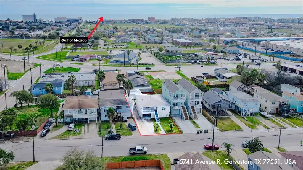 5741 Avenue R, Galveston, TX 77551