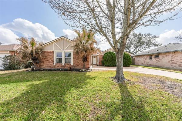 9938 Rocky Hollow RD, La Porte, TX 77571