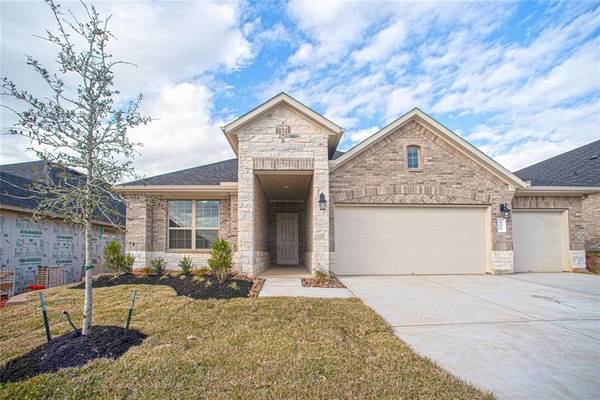 439 Stonebrook LN, Conroe, TX 77304