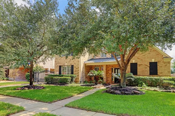 8322 Brighton Lake LN, Houston, TX 77095