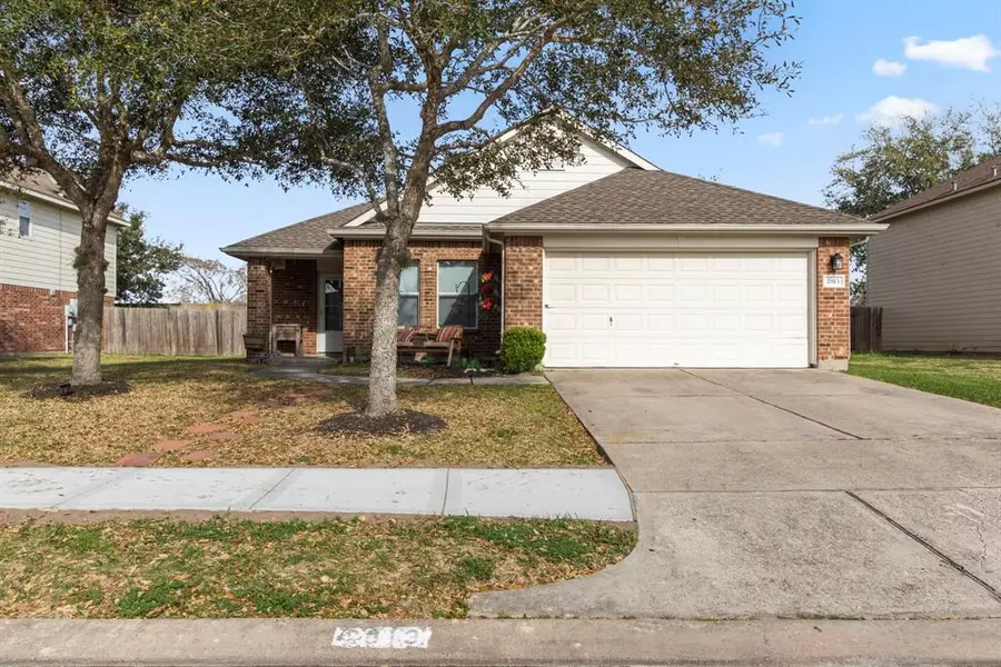 2813 Waterside TRL, Pearland, TX 77584