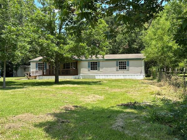 621 Kennings RD, Crosby, TX 77532