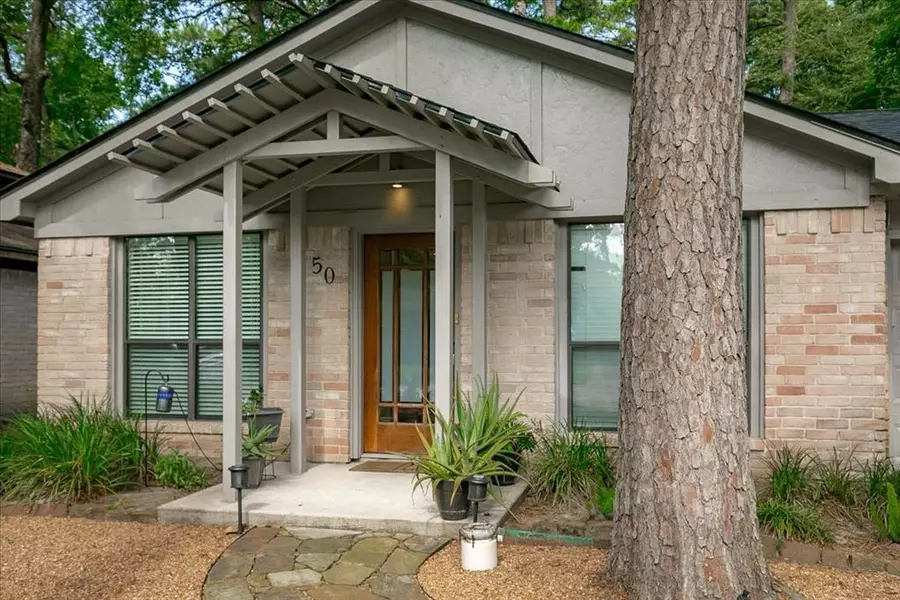 50 S Circlewood GLN, The Woodlands, TX 77381